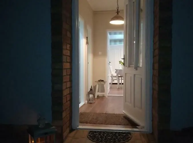 Feliz Apartment *